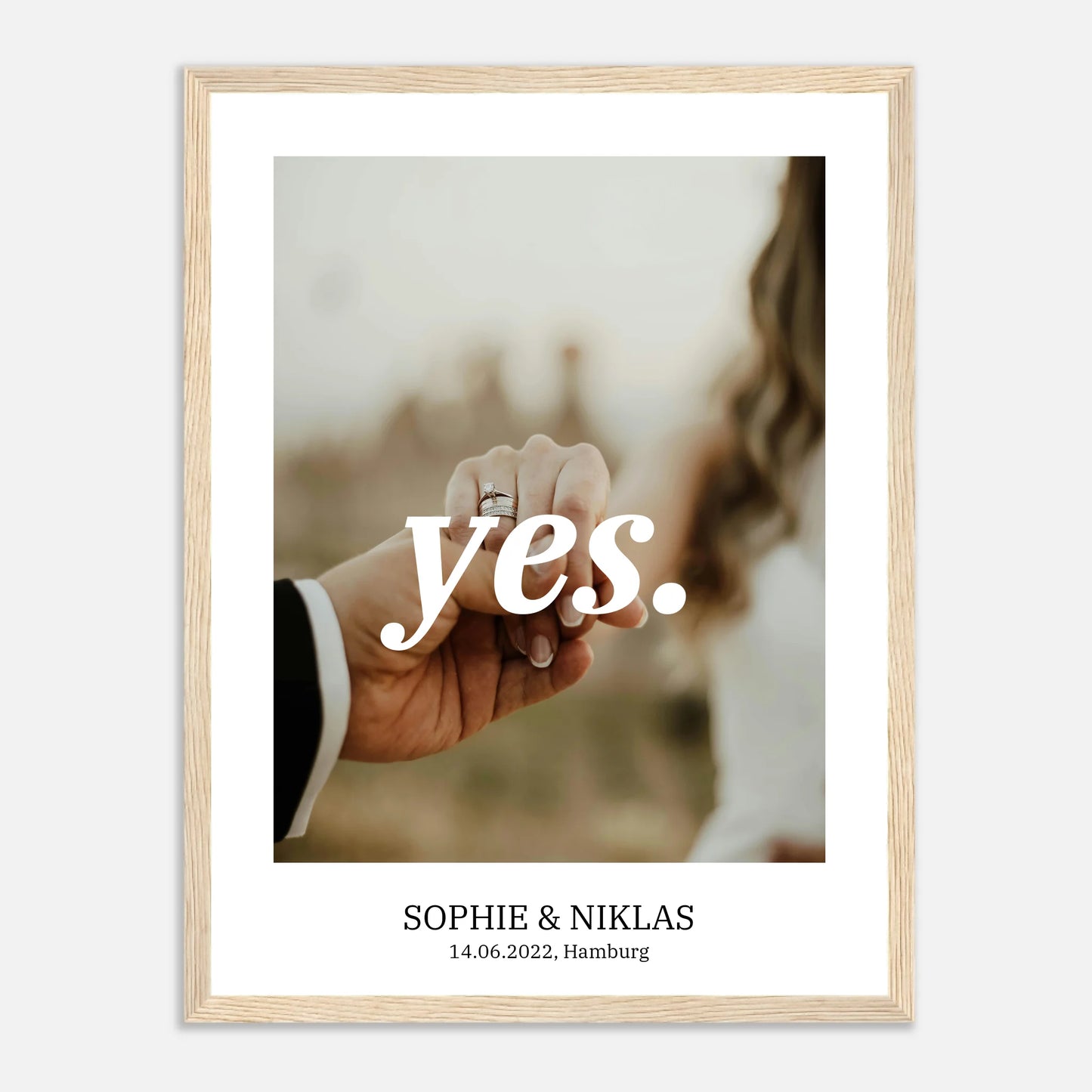 mockup-framed-print-wood-30x40